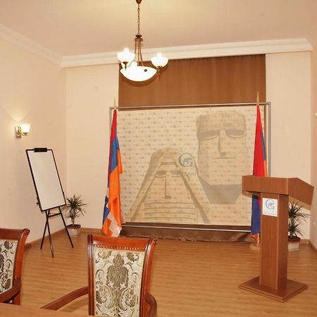 Artsakh Hotel Yerevan Exterior photo