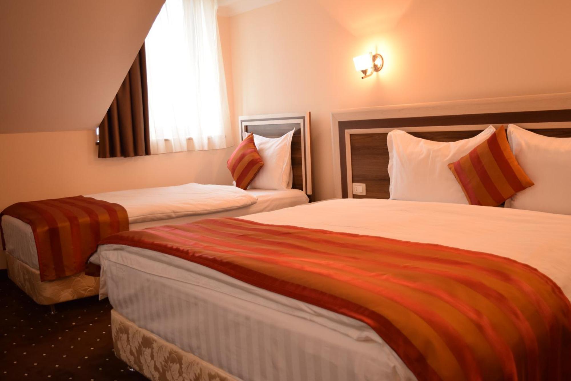 Artsakh Hotel Yerevan Exterior photo