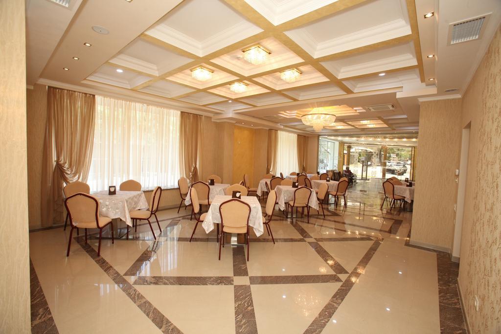 Artsakh Hotel Yerevan Exterior photo
